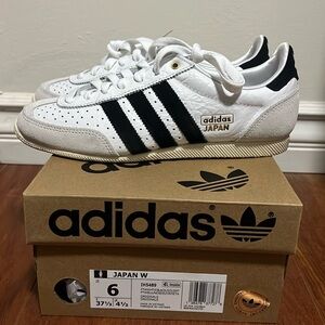 *brand new* ADIDAS originals Japan